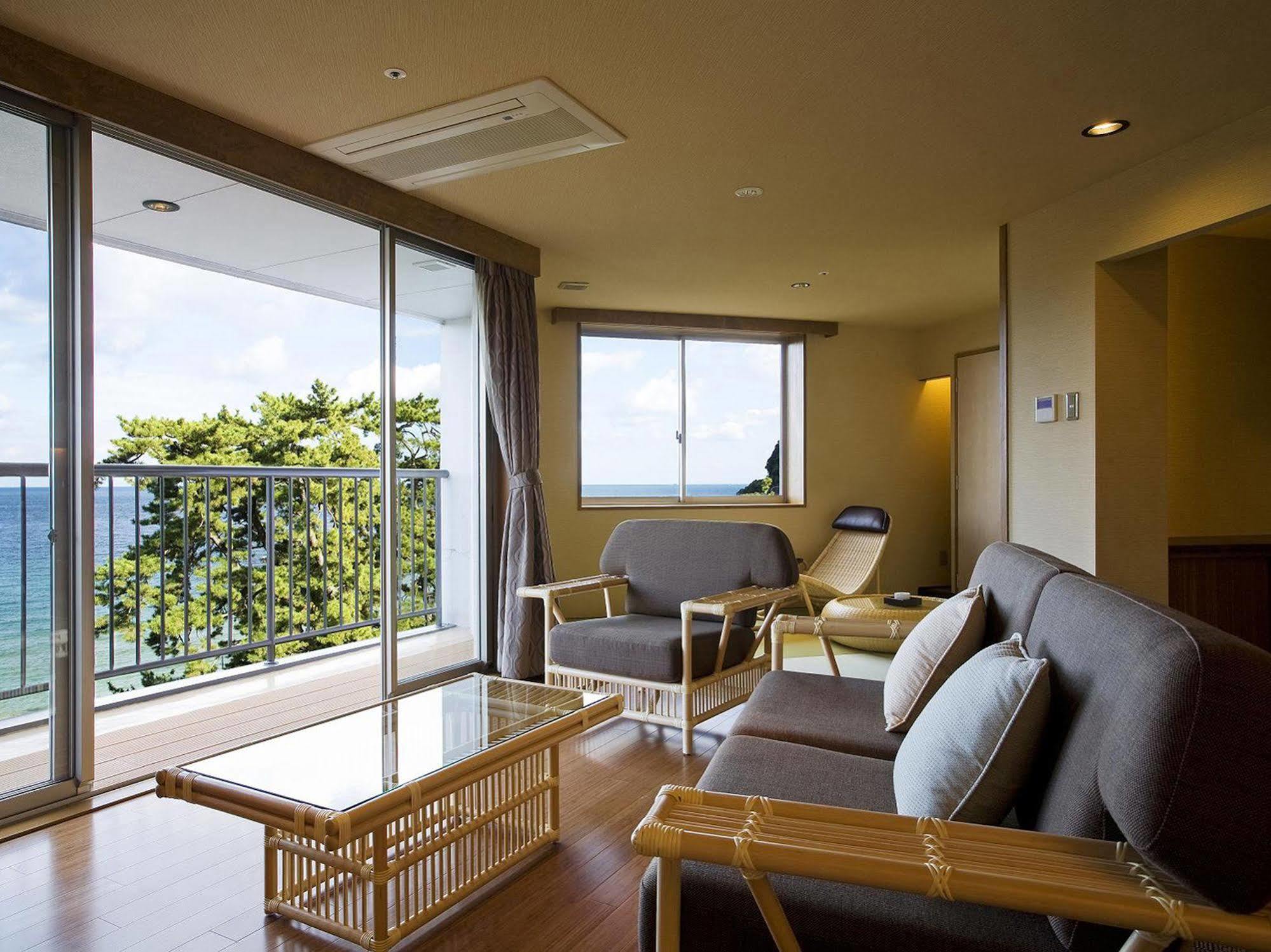Готель Yumekaiyu Awajishima Sumoto Екстер'єр фото